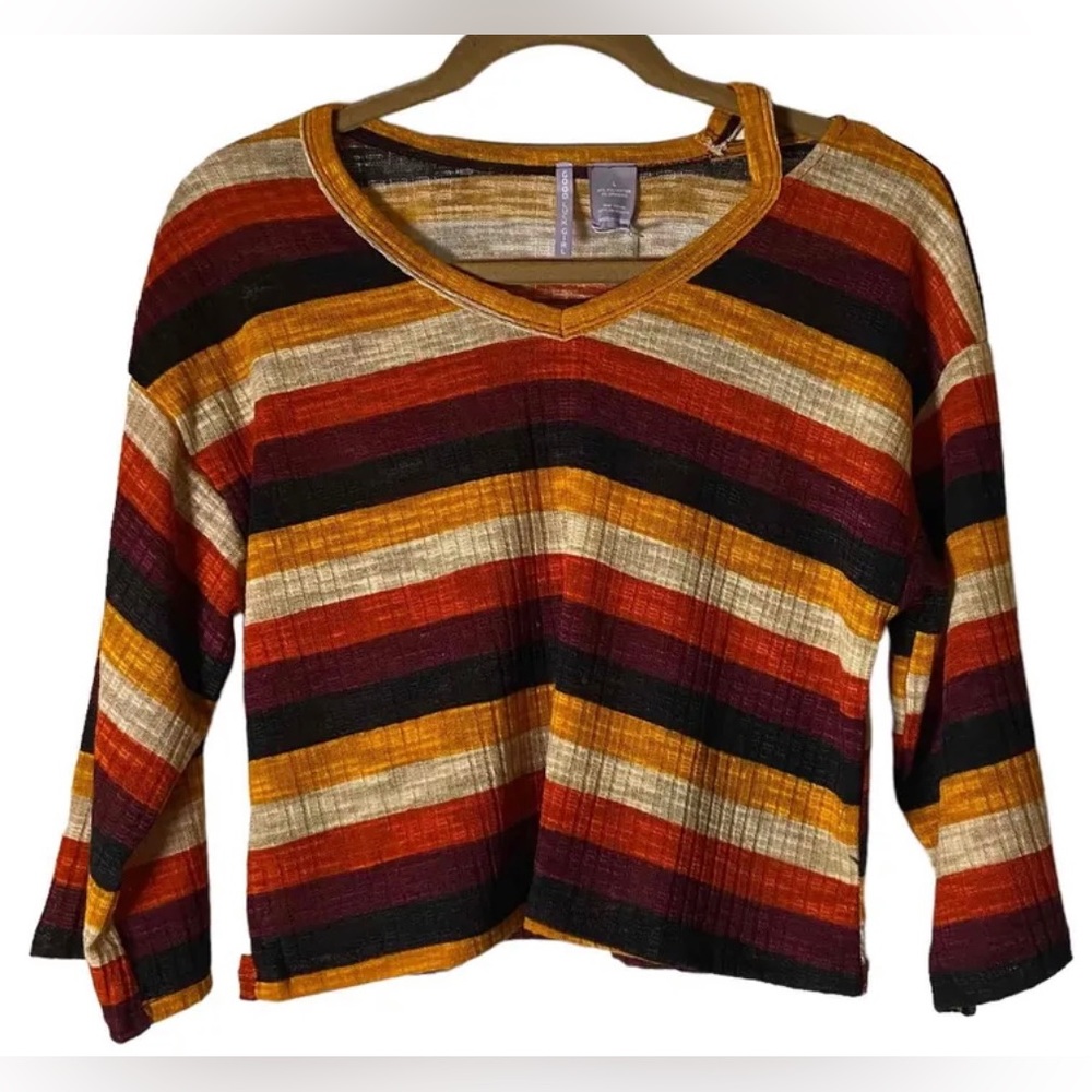 GOOD LUCK GIRL Top Nordstrom 
Girl’s Jr  sz L  Striped Shoulder Cut Out Top NEW